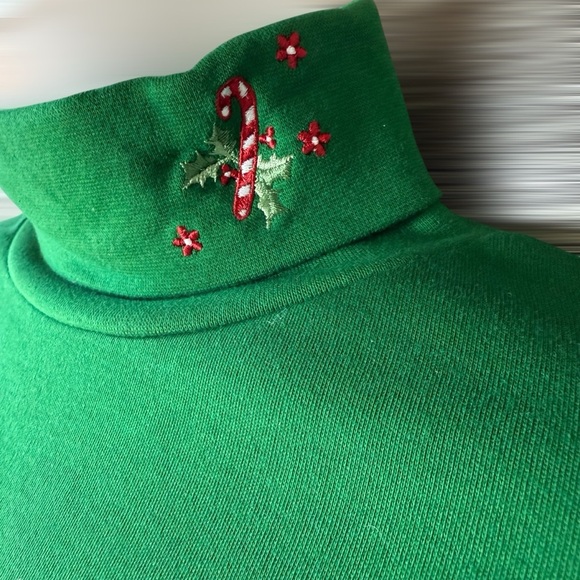 Basic Editions Green Christmas Turtleneck Candy Cane Embroidered Top NWT Large - Picture 1 of 6